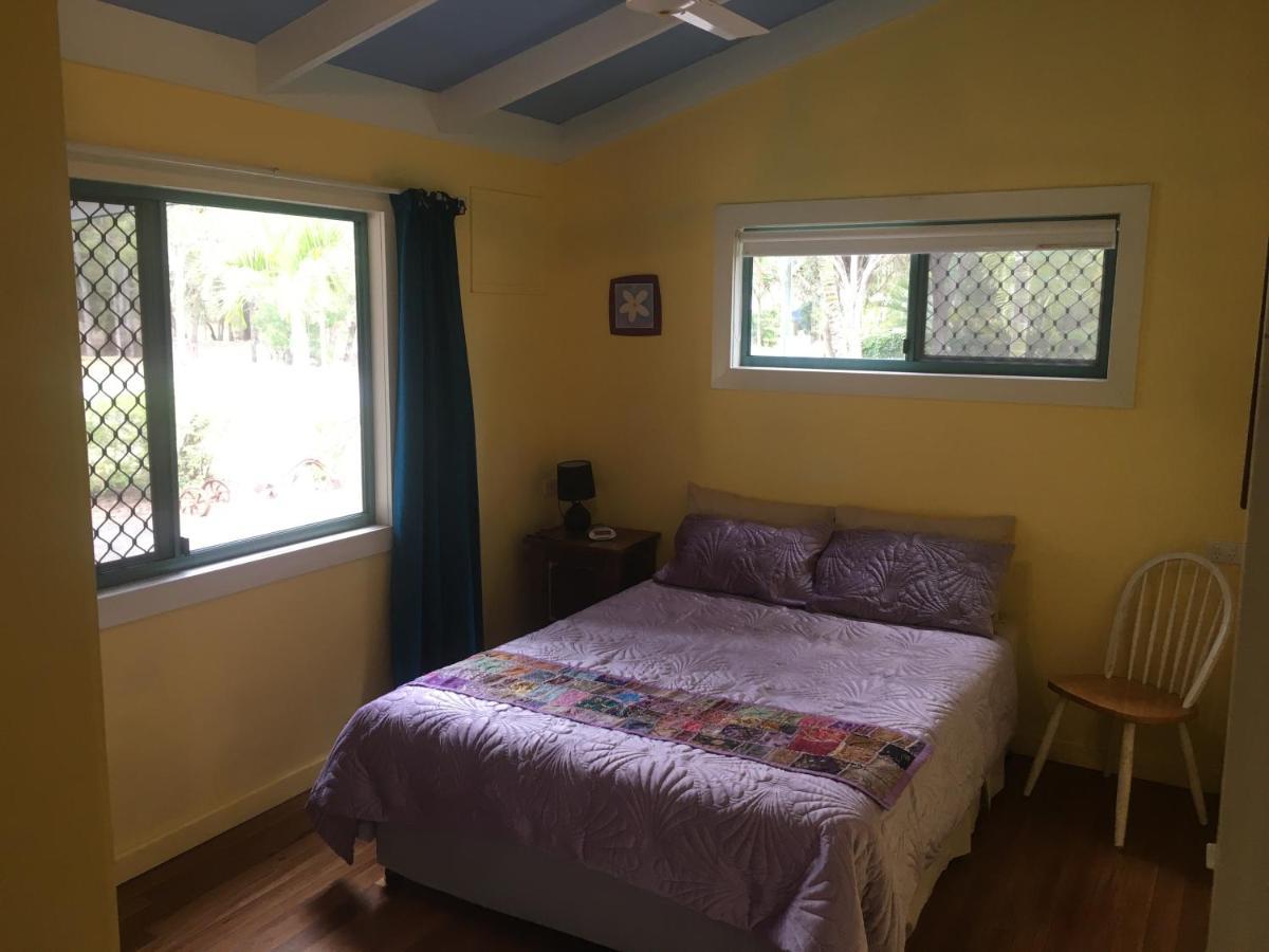 Moore Park Beach Huts Bundaberg Exterior foto